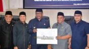 DPRD Setujui Raperda Trantibumlinmas, Bupati Dorong Transformasi PDAM Jadi Perseroda