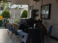 Disnakertrans Karawang Dibanjiri Pemohon Kartu Kuning Usai kelulusan SMA