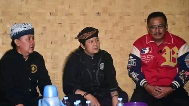 Bupati Asep Japar Tinjau Lokasi Kebakaran Kampung Adat Ciptamulya, Siapkan Penanganan Darurat