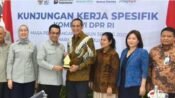 Komisi VI DPR RI Bahas Ketahanan Industri Farmasi di PT Phapros, Rizal Bawazier Dorong Indonesia Mandiri Bahan Baku Obat