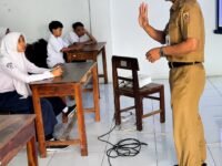 Camat Ulujami Tanamkan Semangat Juang 45 kepada Pelajar, Bekali Siswa dengan Nilai Integritas dan Nasionalisme