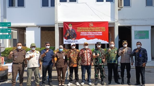 Ketua DPRD Pemalang Martono Hadiri Pemusnahan Barang Bukti 52 Perkara, Dorong Sinergi Penegakan Hukum