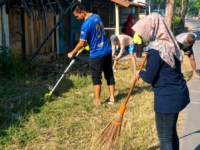 Jumat Bersih Jateng ASRI di Ulujami, Camat Waluyo: Budaya Gotong Royong Harus Terus Hidup