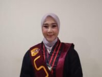 IPK 3,99 dan 10 Buku Ber-ISBN, Kisah Firdha Zahra: Inspiratif Mahasiswi Karawang