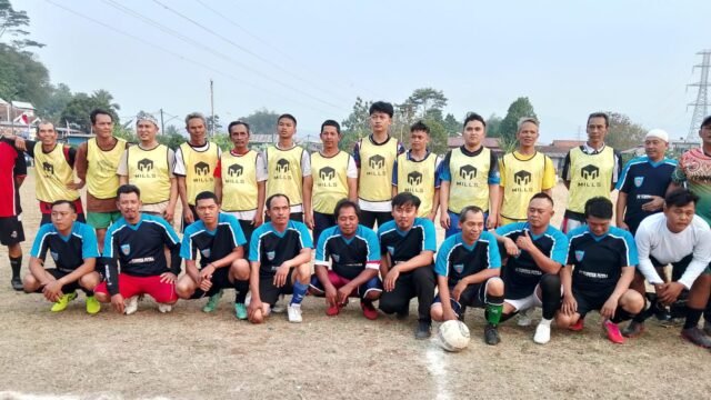 Ketika Remaja Kolot Turun Gelanggang Lapangan Hijau Berubah Jadi Panggung Tawa dan Keakraban