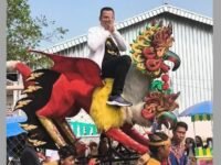 H. Jenal Aripin Disambut Naik Odong-Odong di Milangkala Desa Ciwulan ke-42