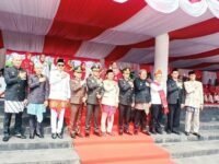 Dirgahayu Indonesia: Pendopo Karangpawitan Berubah Jadi Merah Putih, Bupati Aep Imbau Warga Karawang Peduli Gempa NTT