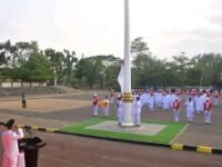 Ini Pesan Wabup Andreas Saat Penurunan Bendera Merah Putih di Sukabumi