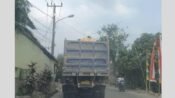 Batu Kapur Berpentalan di Tengah Jalan, Warga Pangkalan Desak Pemkab Turun Tangan