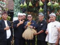 Wakil Bupati Subang Kang Akur sapaan H. Agus Masykur Rosyadi, S.Si., M.M menghadiri Hari Krida Pertanian di Desa Curugrendeng. (Jajang Ruhiyat/Mediaseruni)