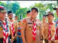 Peringati Hari Pramuka ke-65, Plt Bupati Nurkholes Pantau Jambore Serentak: Lahirkan Generasi yang Bersatu dan Kreatif