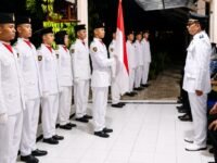63 Anggota Paskibraka Ulujami Dikukuhkan Camat Waluyo: Siap Junjung Tinggi Kemerdekaan RI ke-81