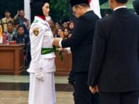 Plt Bupati Nurkholes Kukuhkan 75 Paskibraka Pemalang: Teguhkan Satu Tekad di Bawah Bendera Merah Putih