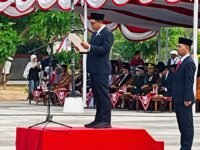 HUT ke-81 RI di Alun-alun Pemalang, Wakil Ketua DPRD Aris Ismail Bacakan Teks Pembukaan UUD 1945