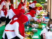 Sambut HUT RI ke-81, ASN Kecamatan Pemalang Padukan Semangat Gotong Royong Lewat Lomba Tumpeng Estafet