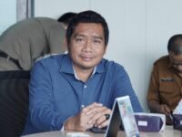 Jalan Perumahan Akhirnya Dibeton, Warga Karawang Wetan Puji Anggota DPRD Agus Sulistyo