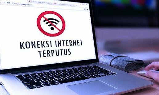 Internet 17 Rumah Pelanggan Indihome di Karawang Wetan Terputus, Grapari Telkomsel: Dalam 3 Hari Akan Diatasi