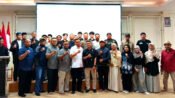 Ketua DPD PKS KBB H. Iman Budiman, S.Th.I., M.Ag., saat memberikan sambutan pada MUSDA Gema Keadilan KBB di Tani Mulya, Sabtu (26/9/2026). Ia mendorong penguatan kaderisasi dan konsolidasi anak muda hingga tingkat kecamatan dan desa.