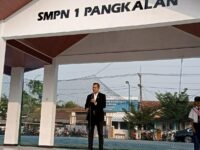 H. Jenal Aripin Jadi Komandan Upacara di SMPN 1 Pangkalan, Kenang Masa Sekolah sebagai Alumni