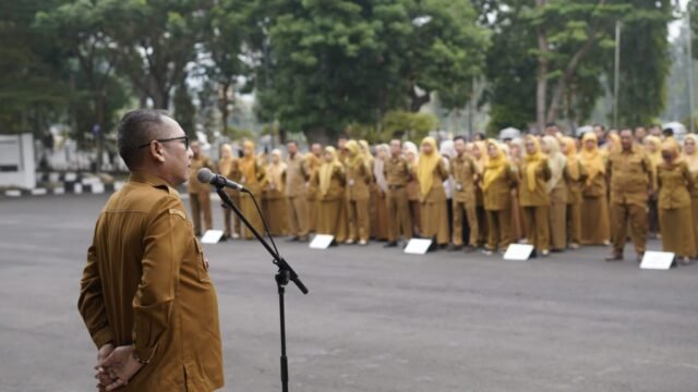 Apel Perdana Sebagai Pembina Kang Rona Ajak Seluruh ASN Berikan Yang Terbaik
