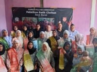Duet Bapeksi Karawang – MIO Karawang Gelar Pelatihan Membatik Ciwitan Warga Sofie Residence