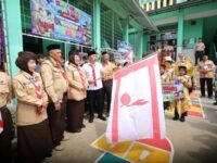 Hadiri Pesta Siaga di Cidahu, Wabup Andreas Lepas Defile Ratusan Pramuka