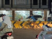 Dishub Karawang Pasang Pembatas Beton di Terowongan Gonggo, Ini Alasannya!